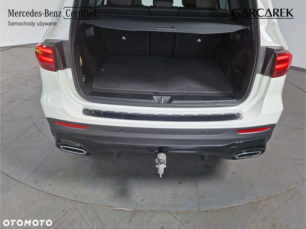 Mercedes-Benz GLB - 12