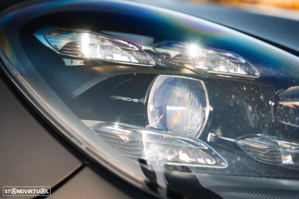 Porsche Panamera Sport Turismo 4 E-Hybrid - 18