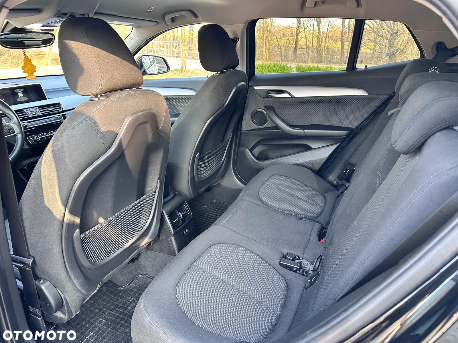 BMW X2 sDrive18d - 12