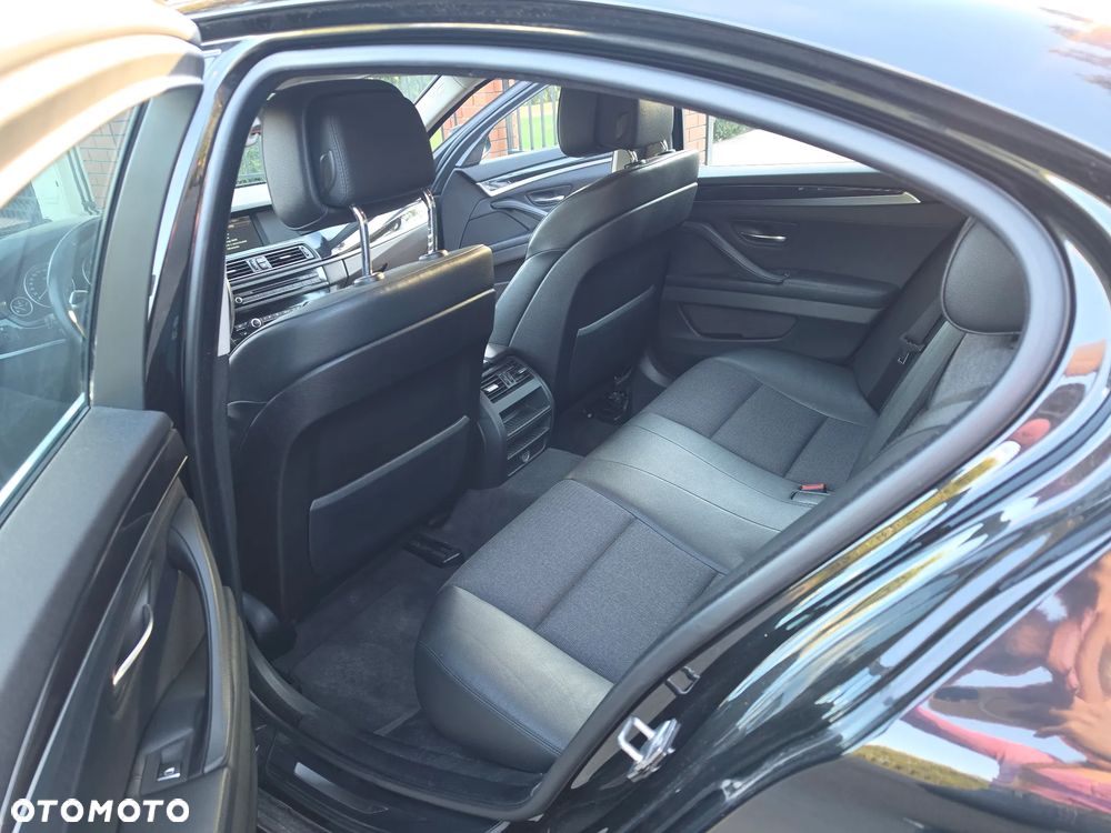 BMW Seria 5 520d - 14