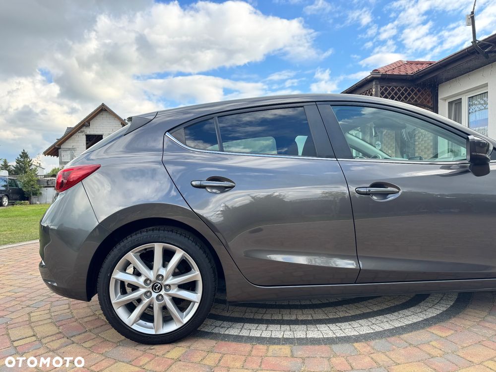 Mazda 3 - 17