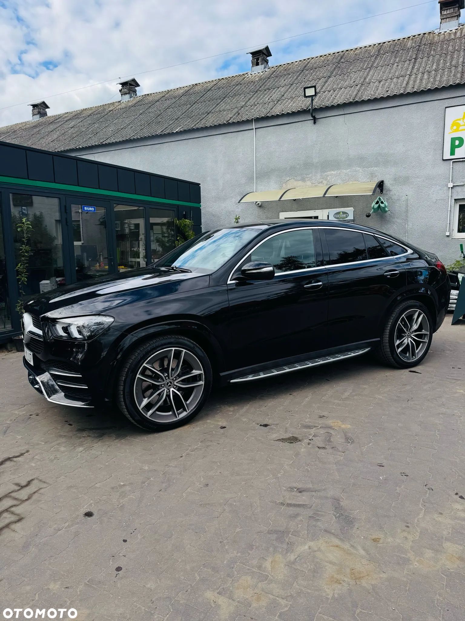 Mercedes-Benz GLE - 1
