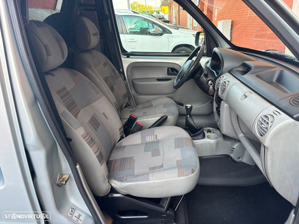 Renault Kangoo 1.5 dCI 70cv - JLL + AR CONDICIONADO - 22