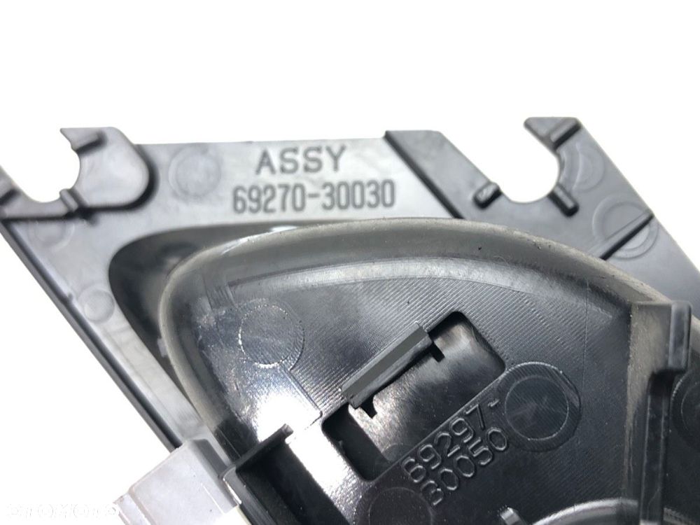 KLAMKA WEWNĘTRZNA PRAWY TYŁ - 73.00 PLN - LEXUS GS (_L1_) 2011 - 2022 300h (AWL10_) 133 kW [181 - 3