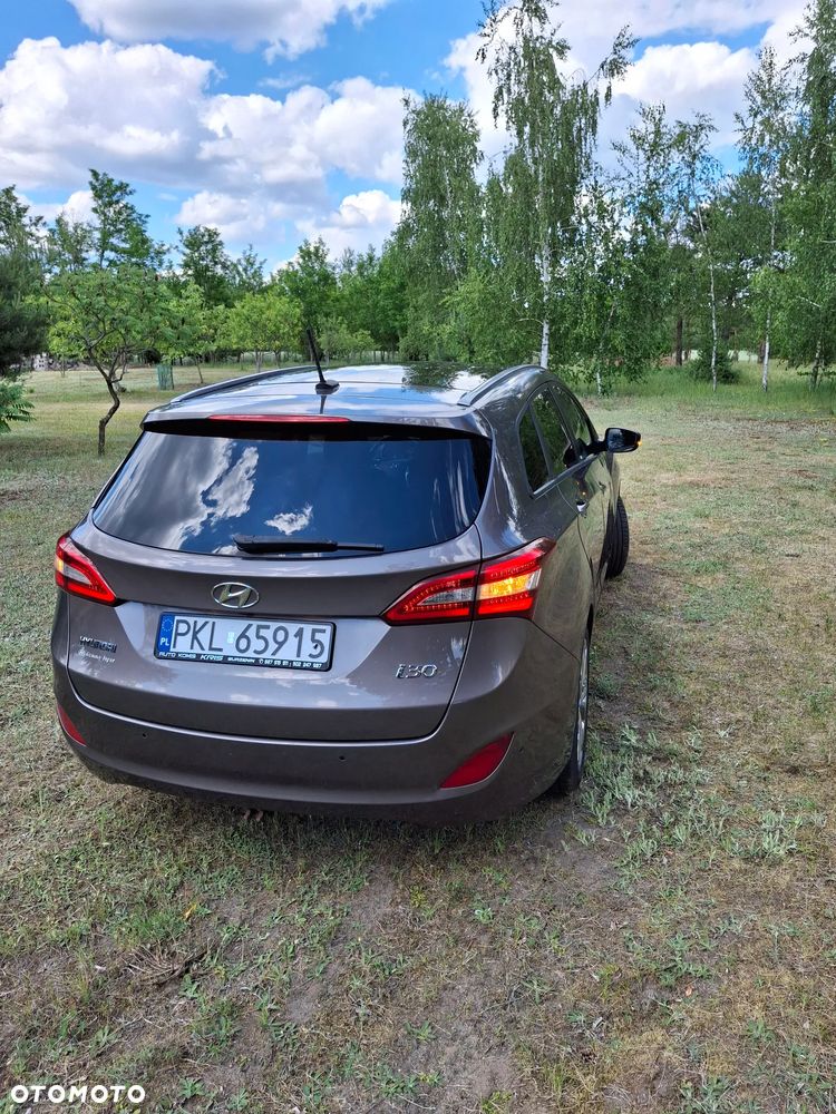 Hyundai i30 1.6 CRDi BlueDrive Go - 3