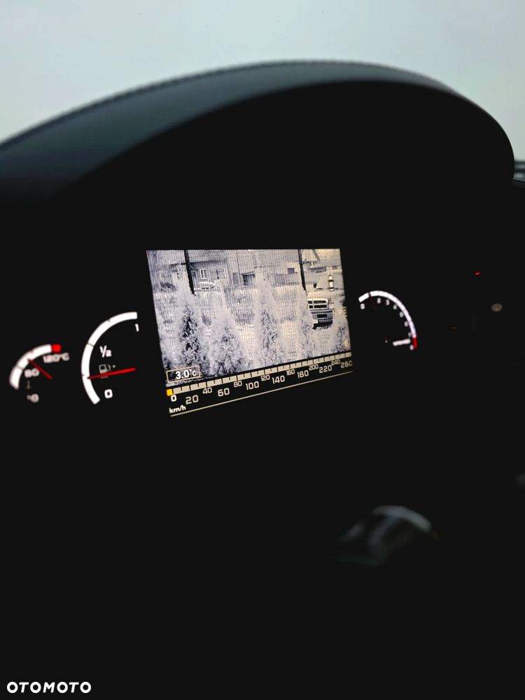 Mercedes-Benz CL 500 4Matic (BlueEFFICIENCY) 7G-TRONIC - 23