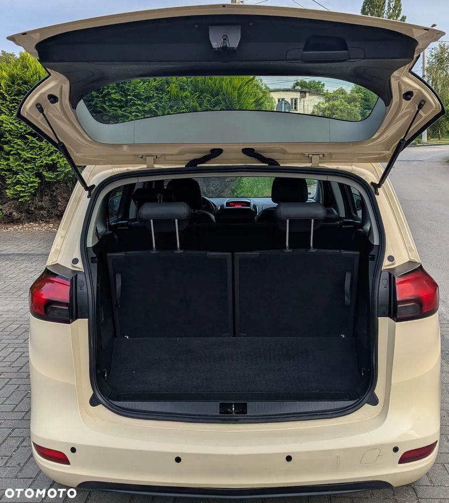 Opel Zafira - 27