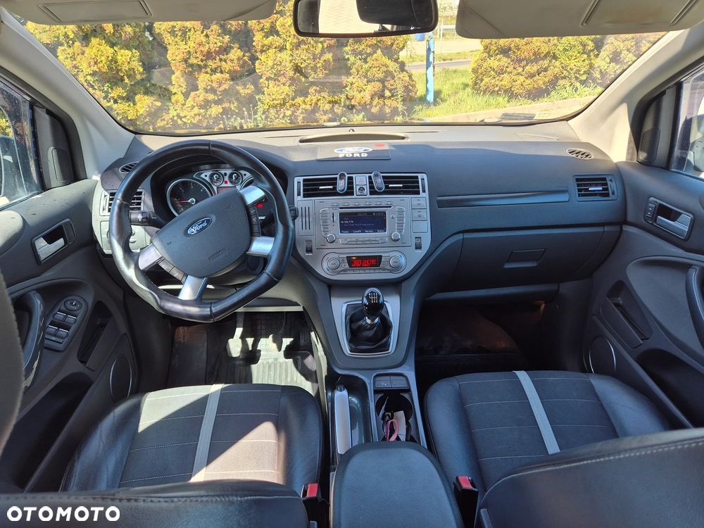 Ford Kuga 2.0 TDCi Titanium - 8