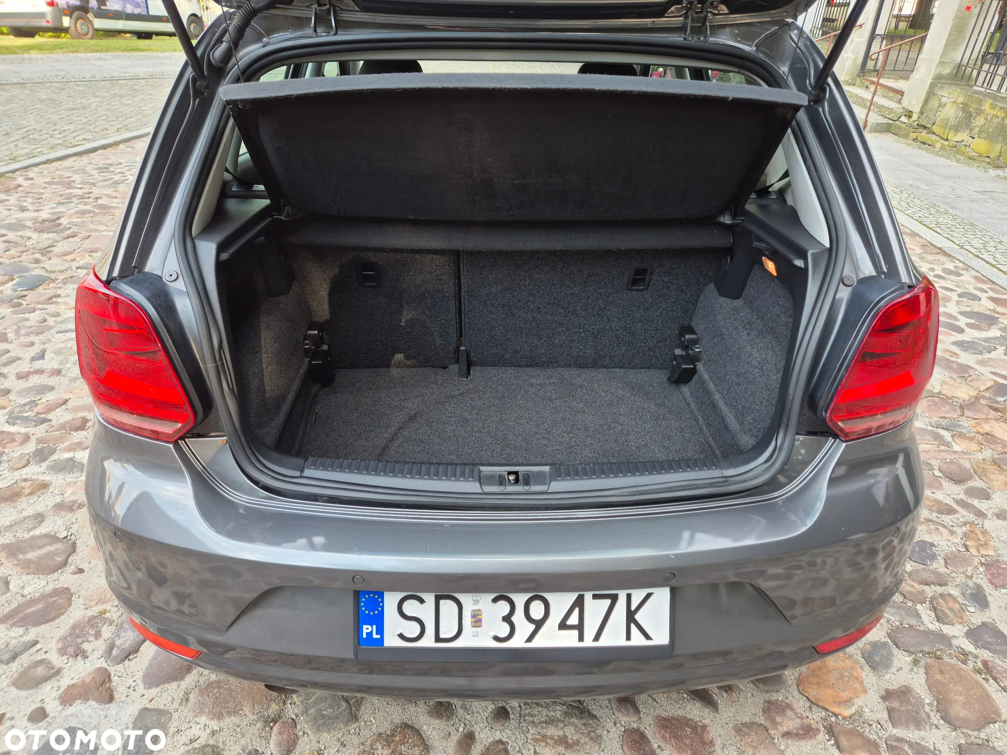 Volkswagen Polo 1.4 TDI (Blue Motion Technology) Highline - 19