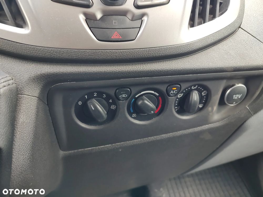 Ford transit - 11