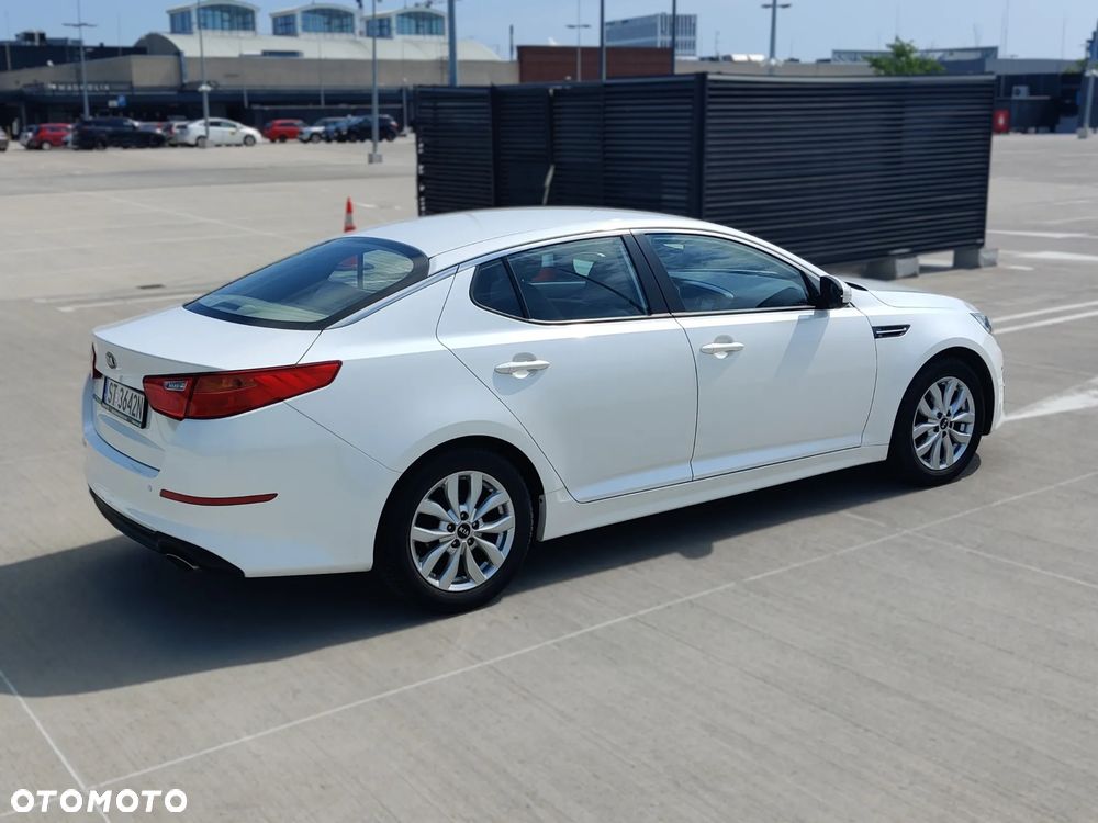 Kia Optima - 4
