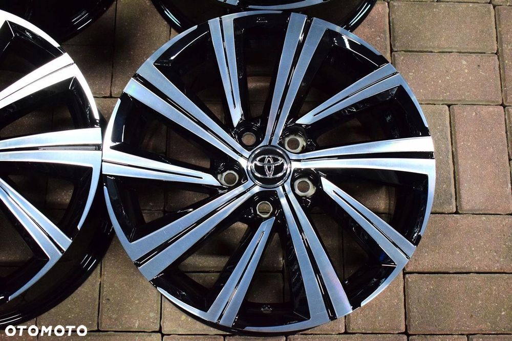 TOYOTA 17 Corolla E21 LIFT Avensis T29 Nowy Model Jak Nowe - 2