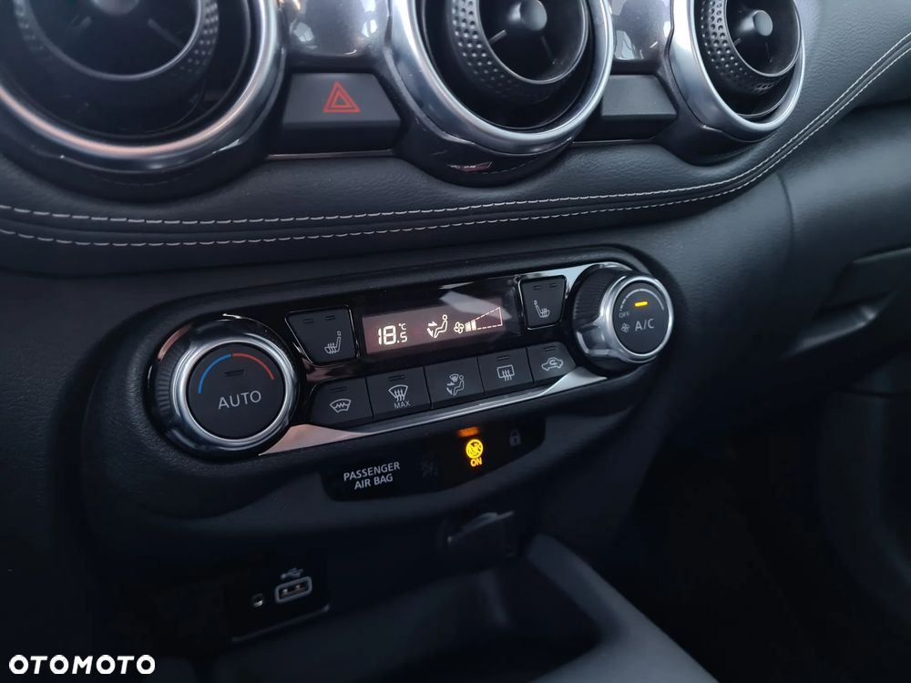 Nissan Juke 1.0 DIG-T N-Connecta - 16