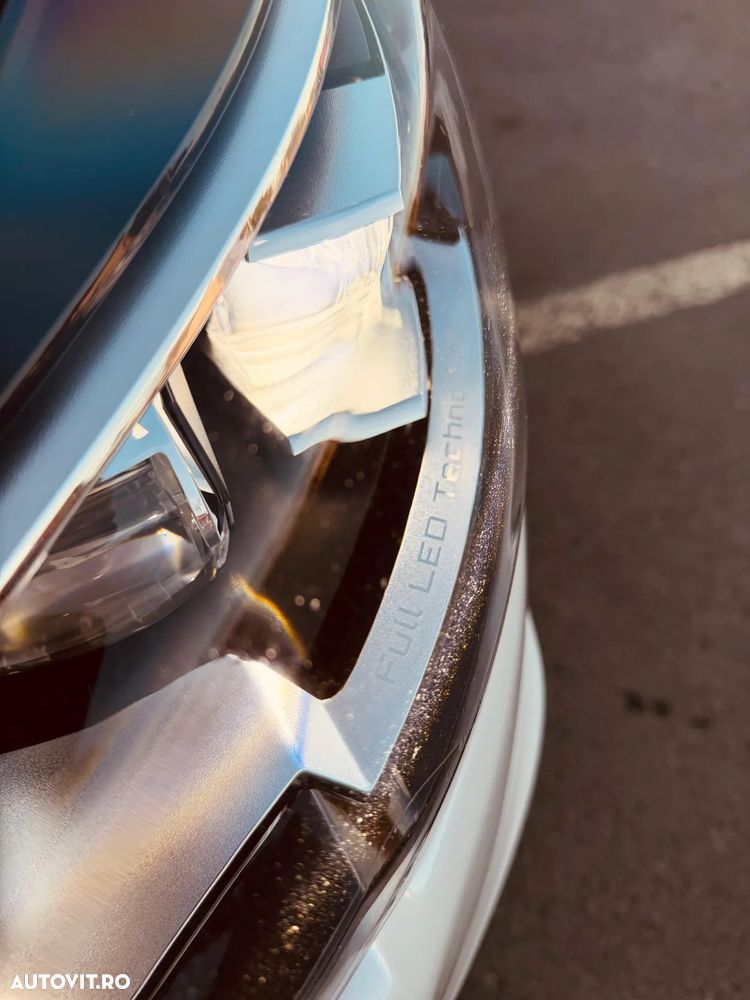 Peugeot 508 Hybrid4 - 11