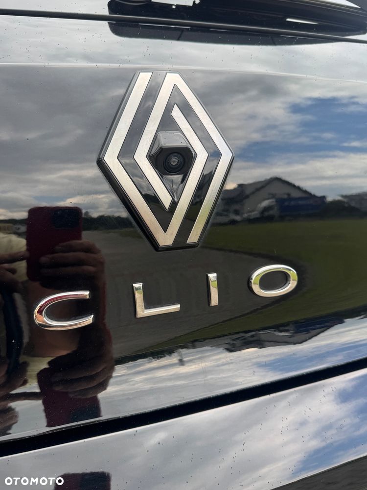 Renault Clio - 8