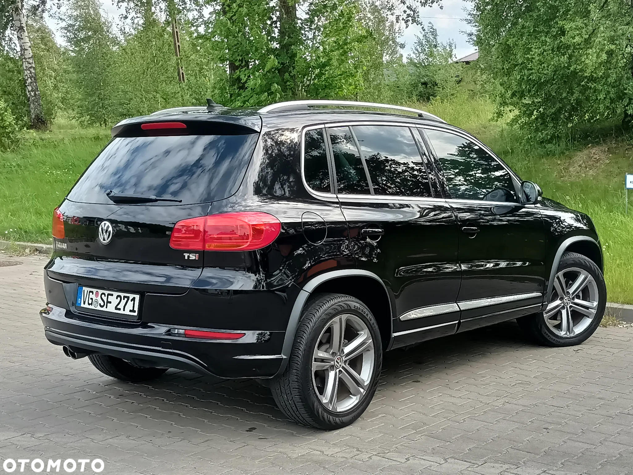 Volkswagen Tiguan - 5