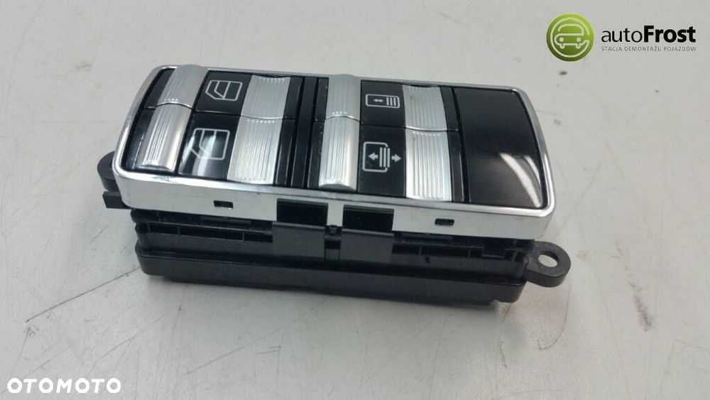 PRZEŁACZNIK SZYBY PRAWY TYŁ A2218214751 W221 S500 - 2