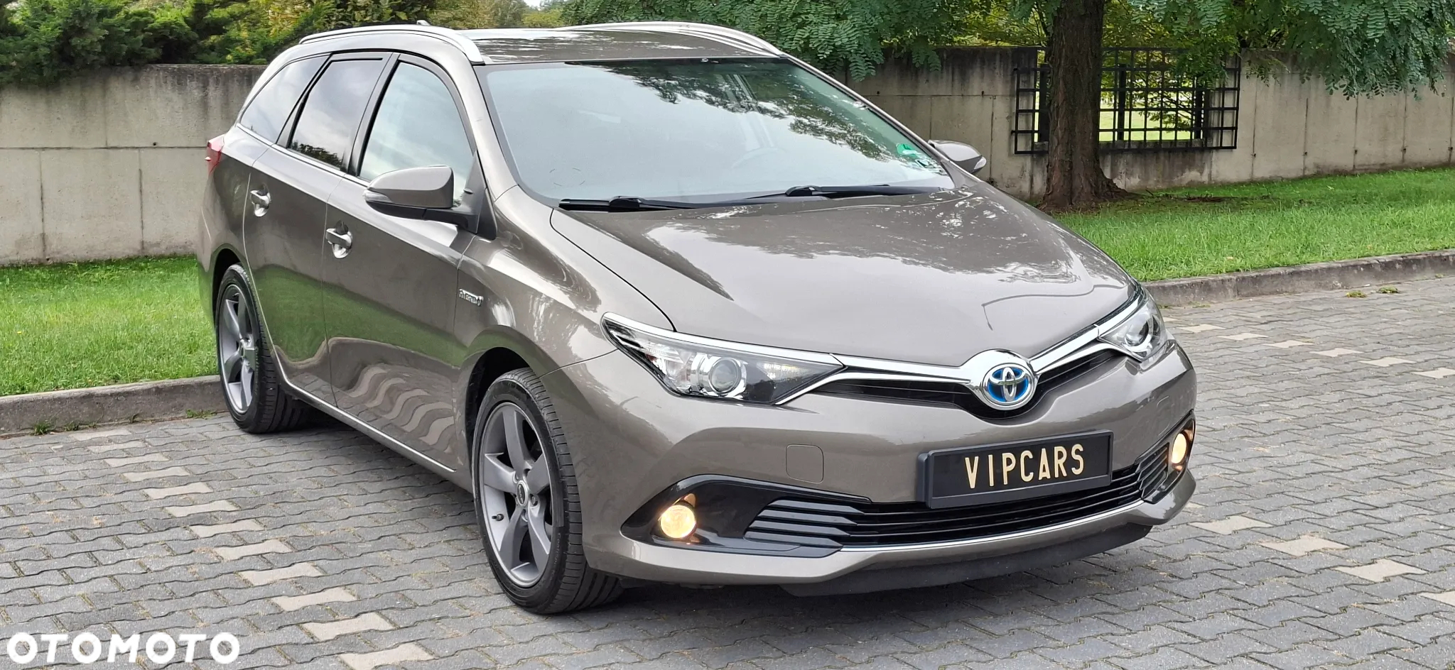 Toyota Auris 1.8 VVT-i Hybrid Automatik Touring Sports Executive - 19
