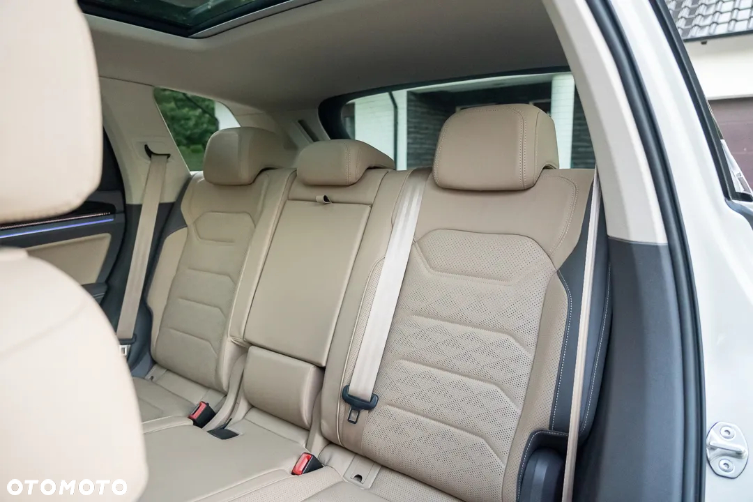 Volkswagen Touareg 3.0 V6 TDI 4Motion DPF Automatik R-Line - 31