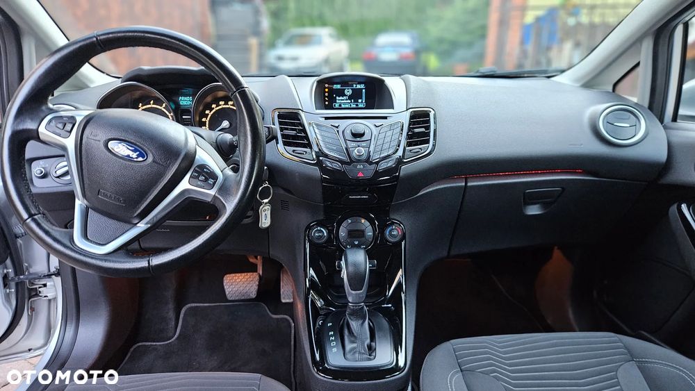 Ford Fiesta 2013 photo 5