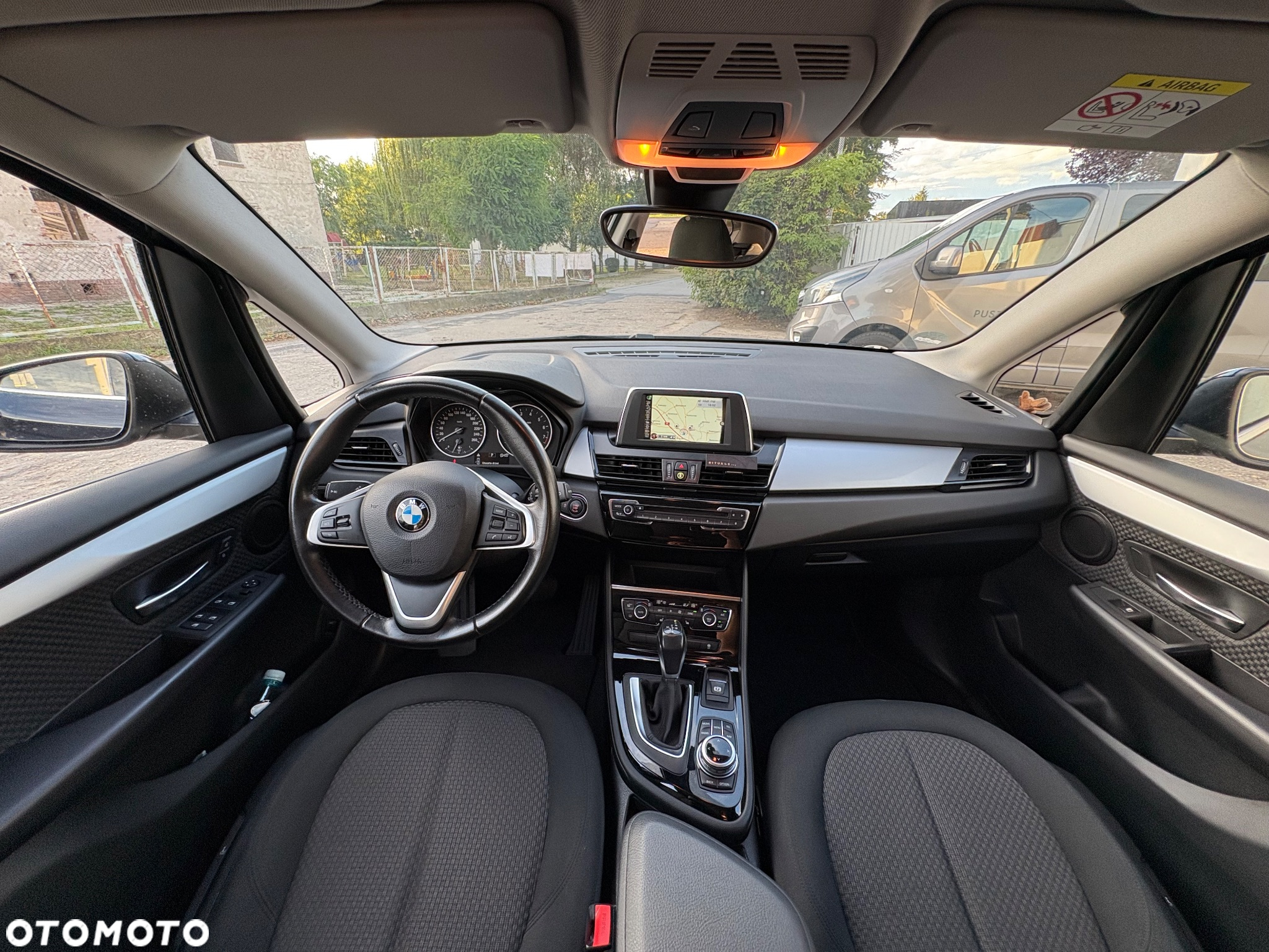 BMW Seria 2 218i Active Tourer - 14