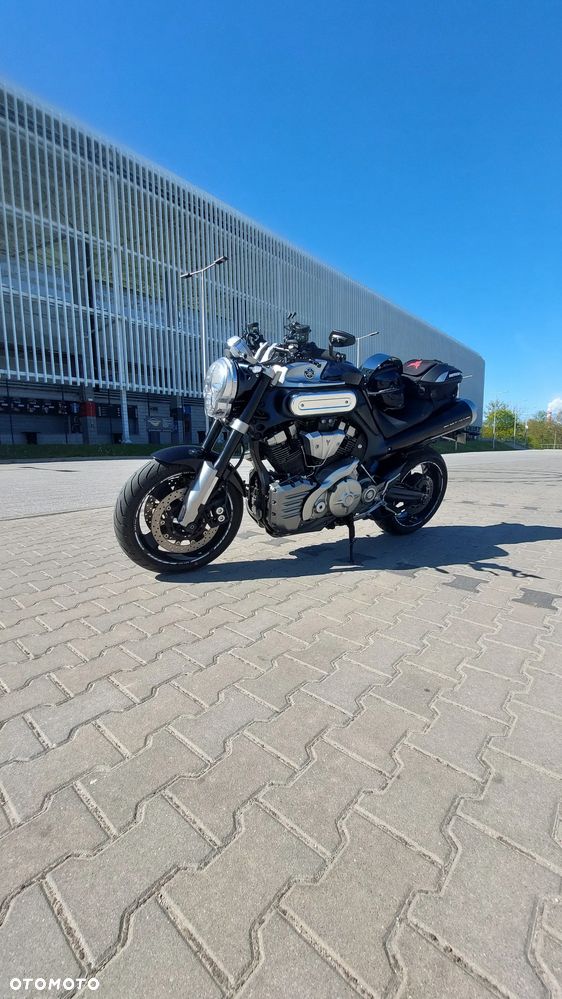 Yamaha MT - 4