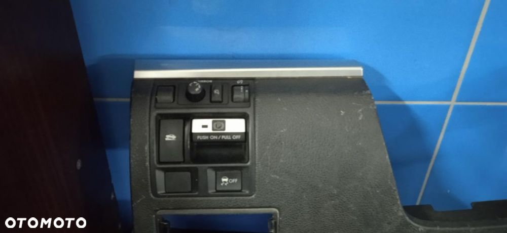 Konsola kierowcy Subaru Outback - 2