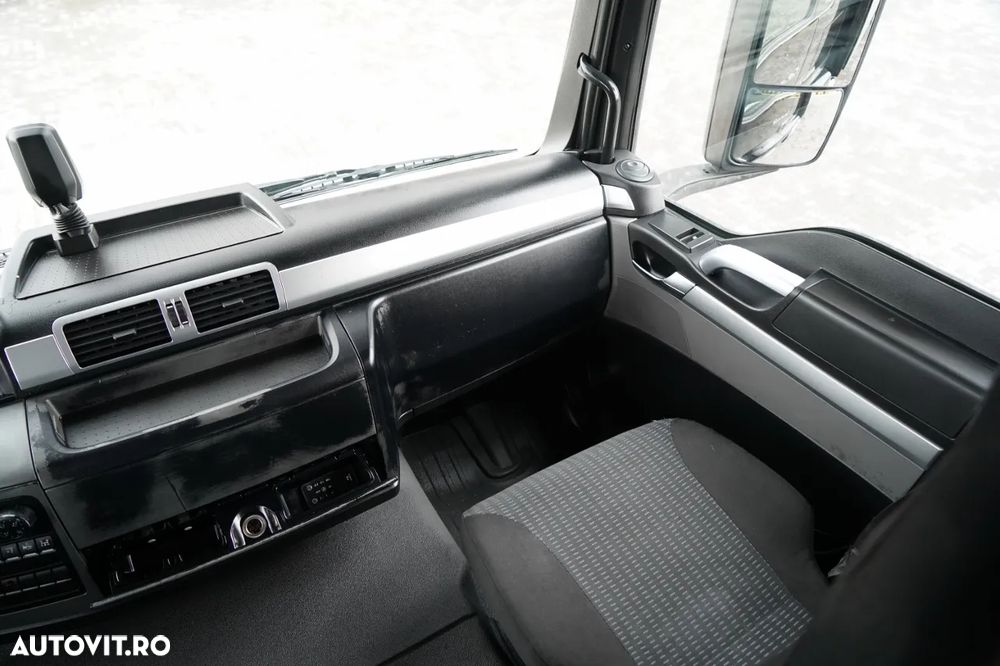 MAN TGS 26.440 / 6X2 / CAROSERIE 7,5 M / PUNTE RIDICATĂ + PALFINGER PK 18002 HDS / MAX. CAPACITATE DE RIDICARE: 6.000 KG / RADIOCOMANDĂ / ROTARE / I-PARK COOL / MANUALĂ / EURO 6 - 33