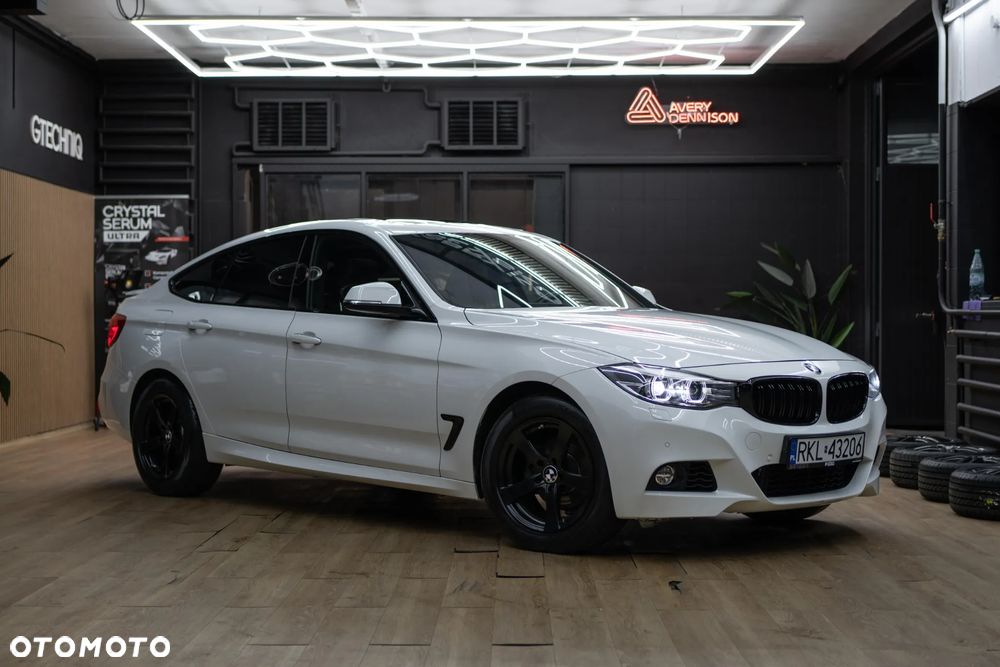 BMW Seria 3 320i GPF xDrive M Sport Shadow sport - 18