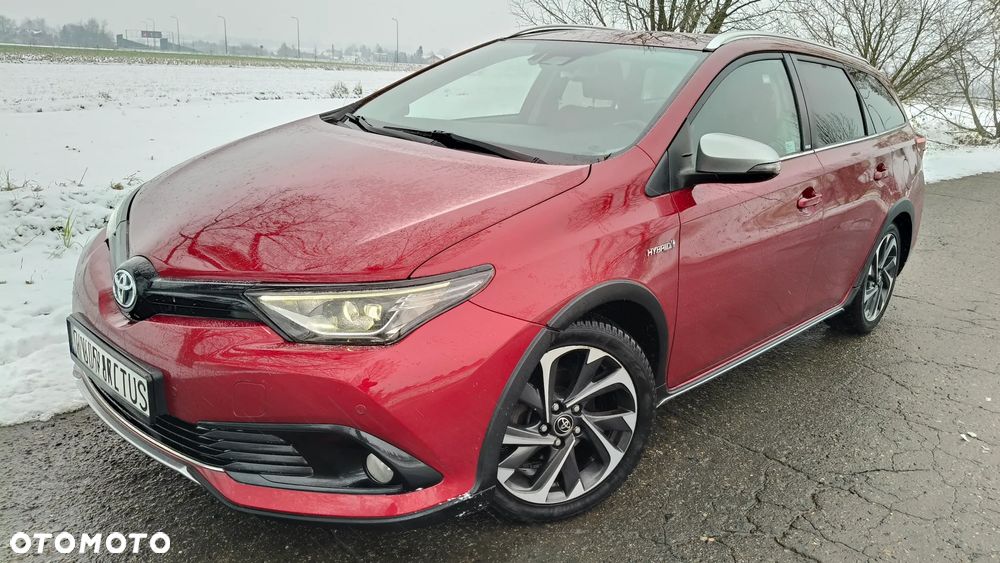 Toyota Auris 1.8 VVT-i Automatik Design Edition - 1