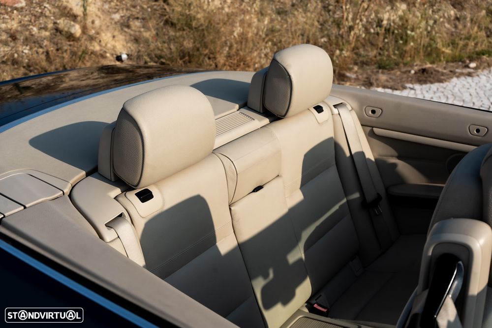 BMW 320 d Cabrio Exclusive - 12