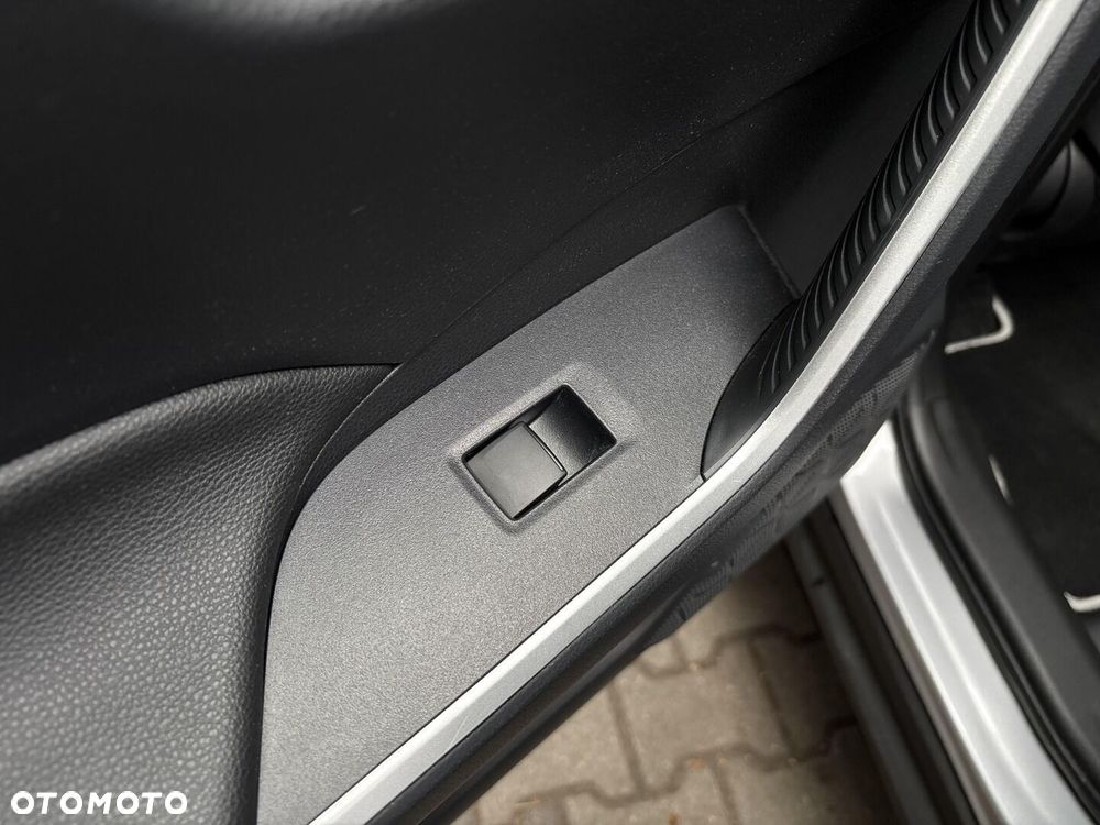 Toyota RAV4 2.5 Hybrid Active 4x2 - 17