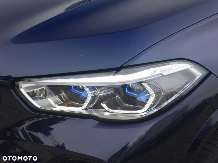 BMW X5 M50i - 16