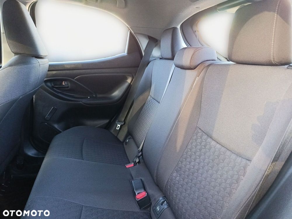 Toyota Yaris 1.5 Comfort - 16