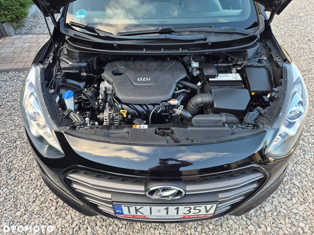 Hyundai i30 blue Kombi 1.6 GDi Passion - 16