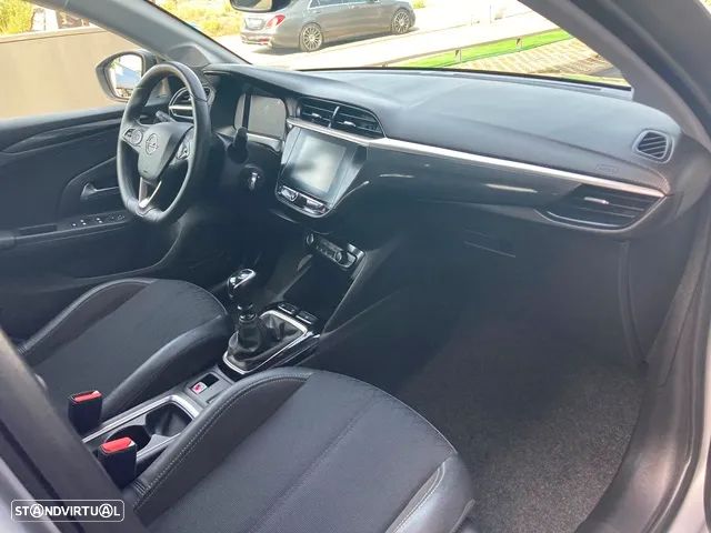 Opel Corsa 1.2 T GS - 33