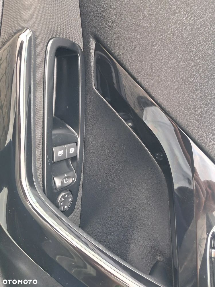 Peugeot 208 95 VTI Active - 20