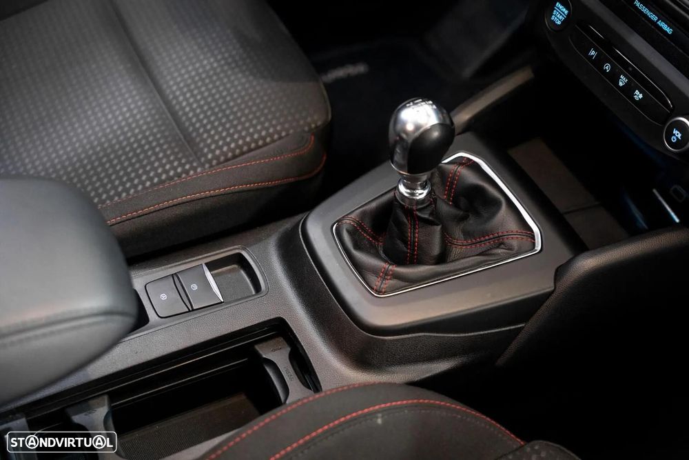 Ford Focus 1.0 EcoBoost MHEV ST-Line - 20
