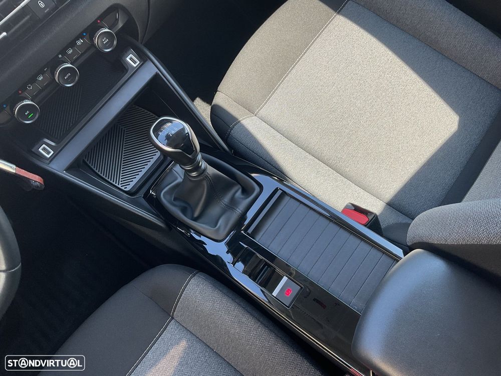 Citroën C4 1.2 PureTech Feel - 30