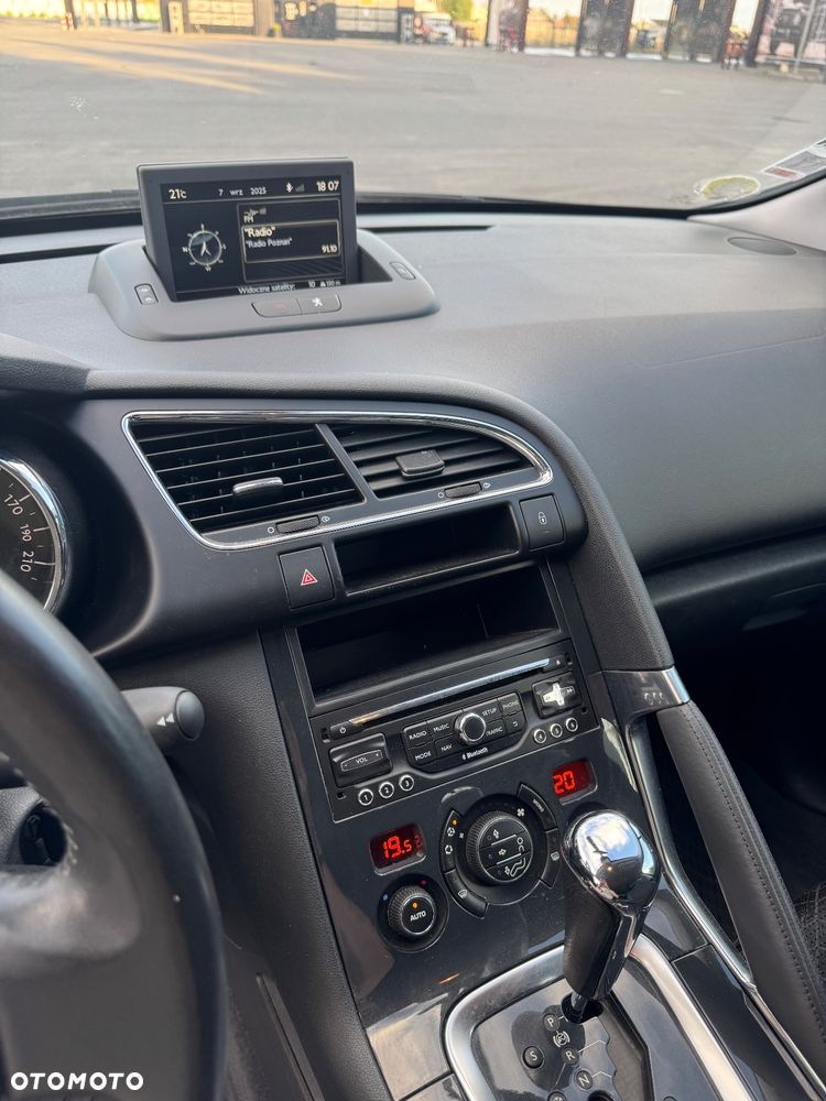Peugeot 3008 - 16