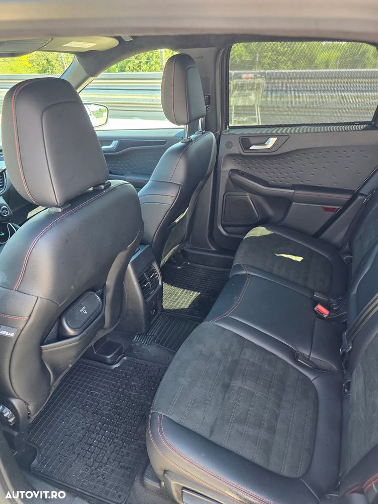 Ford Kuga 2.5 Duratec PHEV ST-LINE - 13