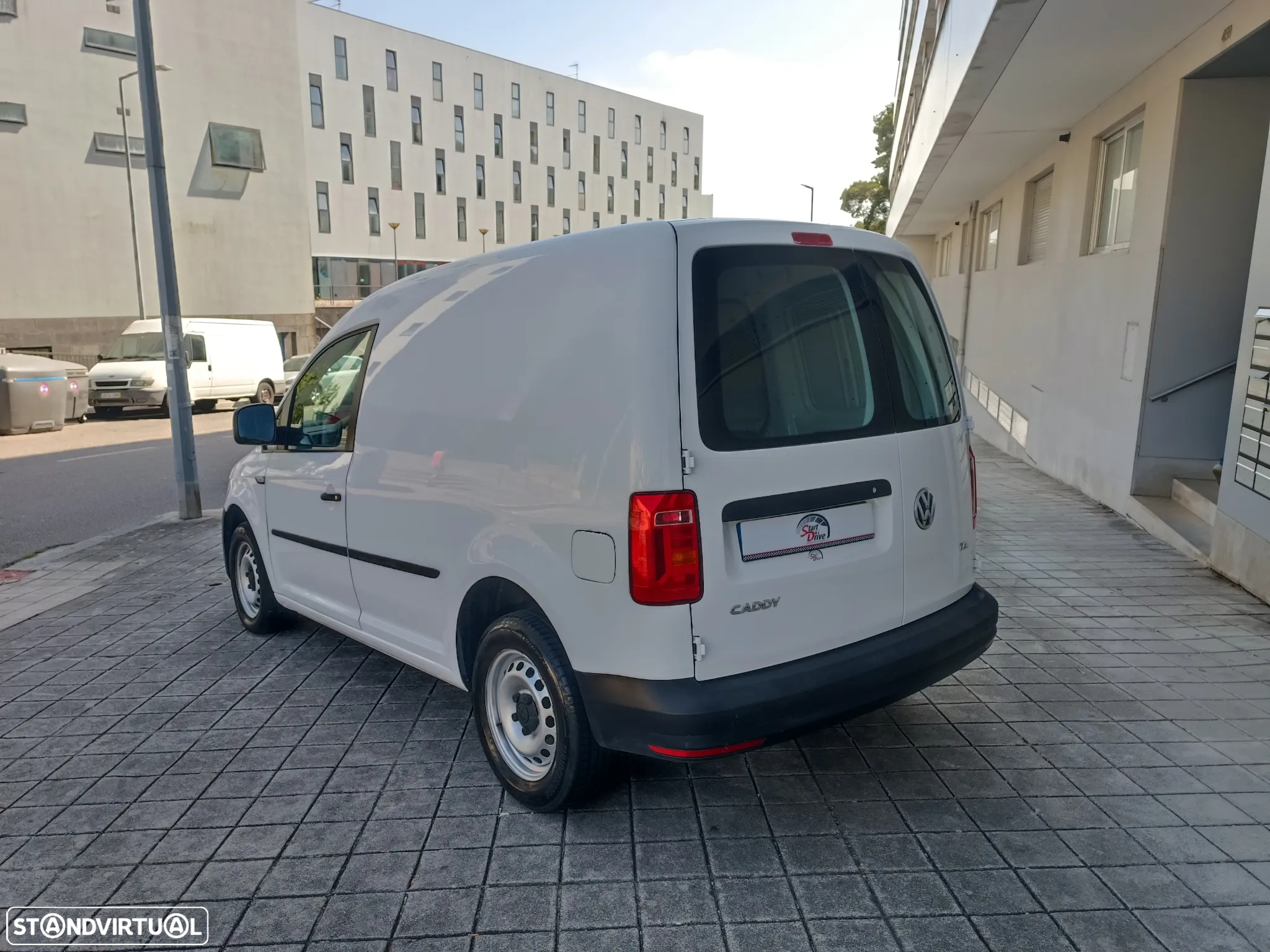 VW CADDY 2.0 TDI apenas 180 mil , nova - 8