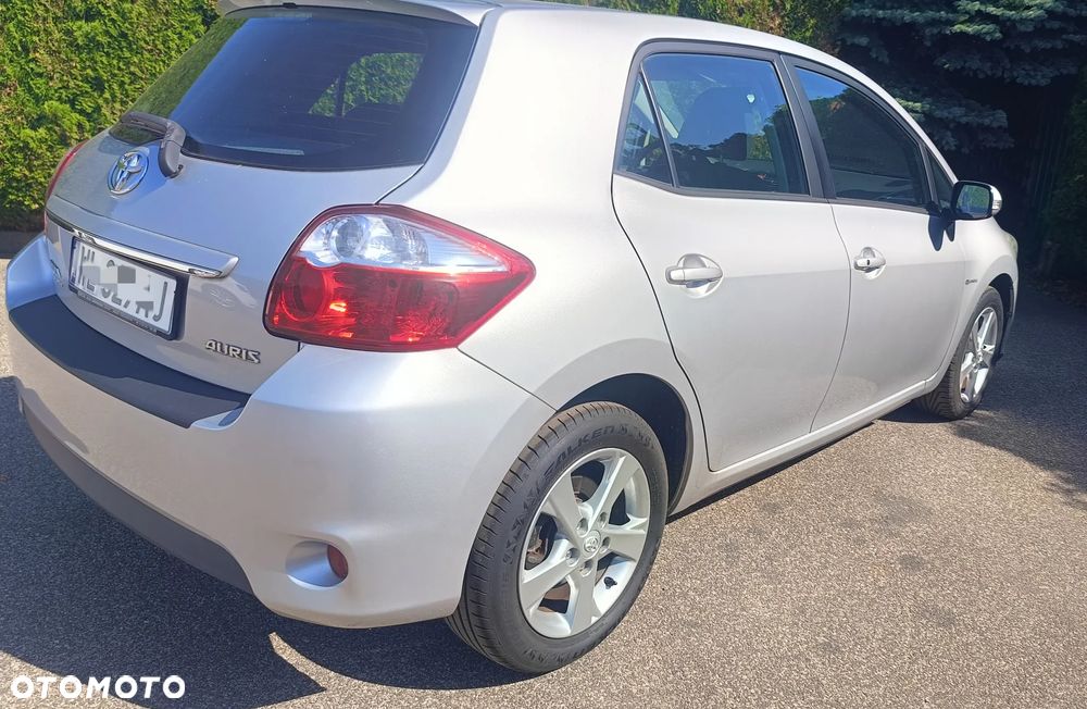 Toyota Auris 1.6 MultiMode Executive - 11