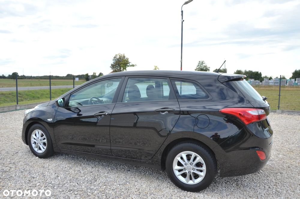 Hyundai i30 1.6 Trend - 10