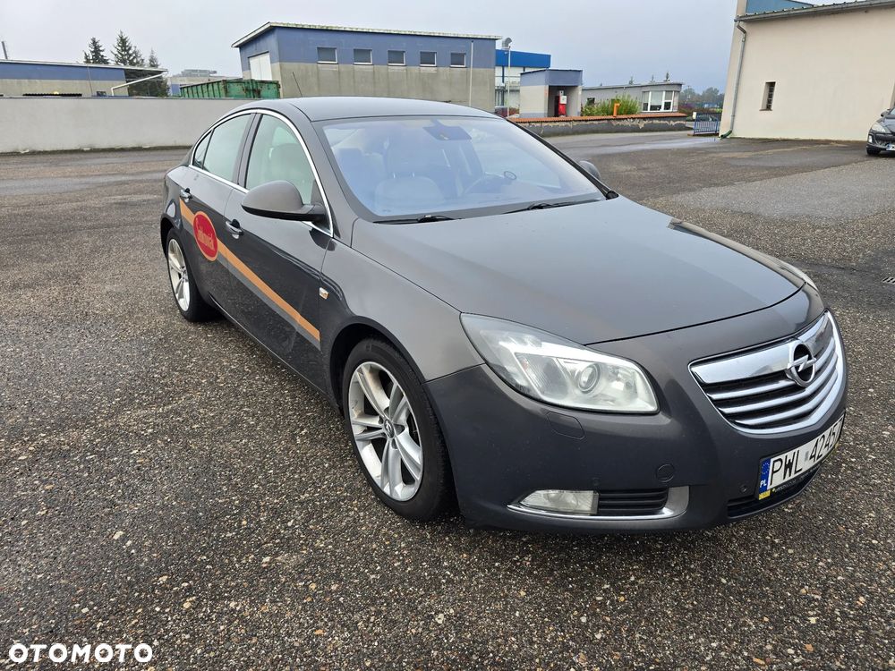 Opel Insignia - 1