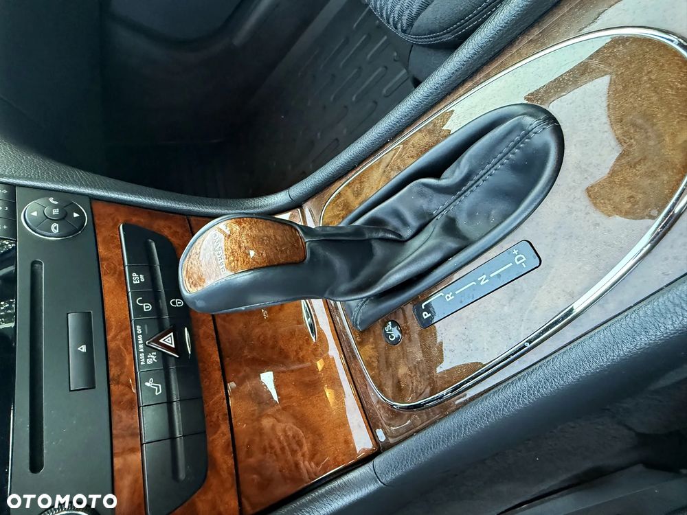 Mercedes-Benz Klasa E 200 Kompressor Automatik Elegance - 16