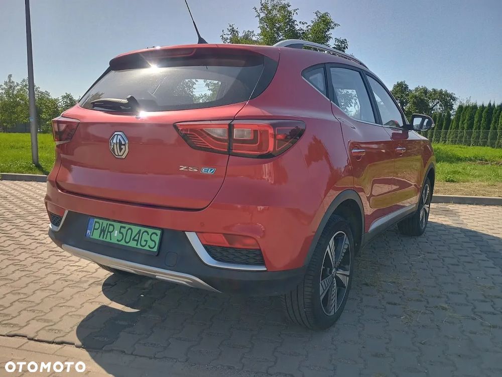 MG ZS - 2