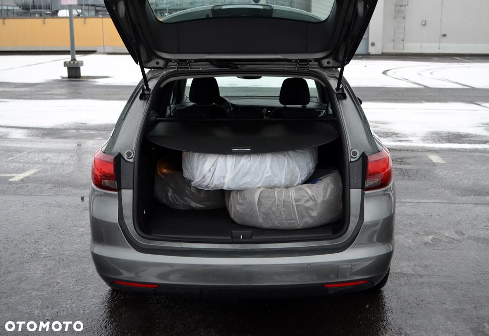 Opel Astra 1.4 T Dynamic - 18