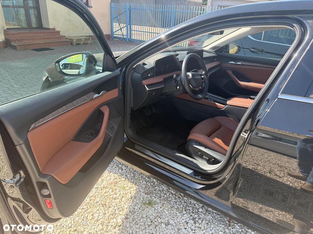Skoda Superb 2.0 TDI SCR 4x4 L&K DSG - 4
