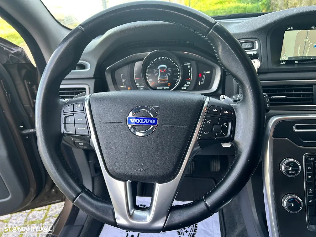 Volvo XC 70 2.0 D4 Summum Dynamic Geartronic - 23